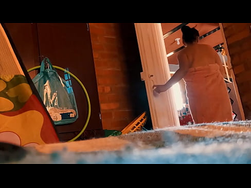 ❤️ Minu onu järgneb mulle duši alla, ta nabib mind, samal ajal kui ma duši all käin. Seksivideo at porn et.pornhills-com.ru ☑